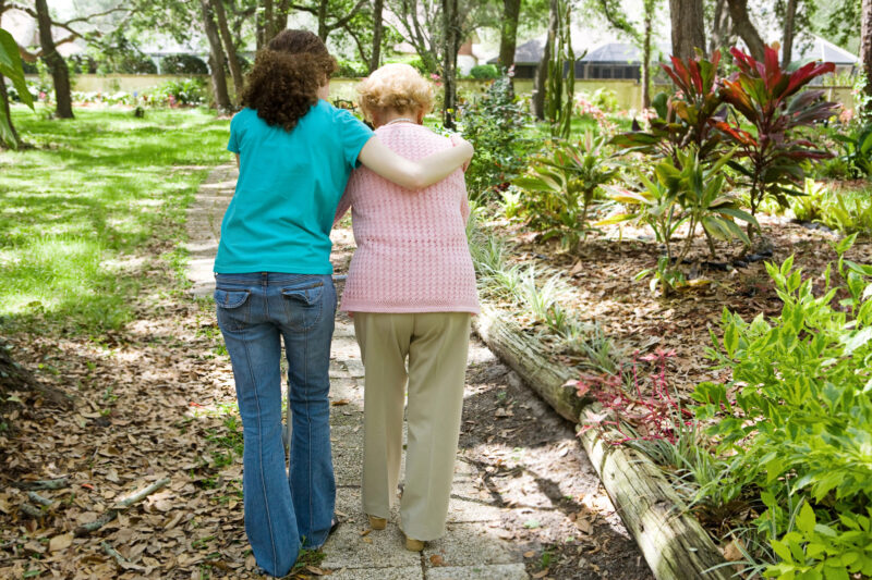 How physiotherapy can help fast-track your elderly Mum or Dad’s rehabilitation