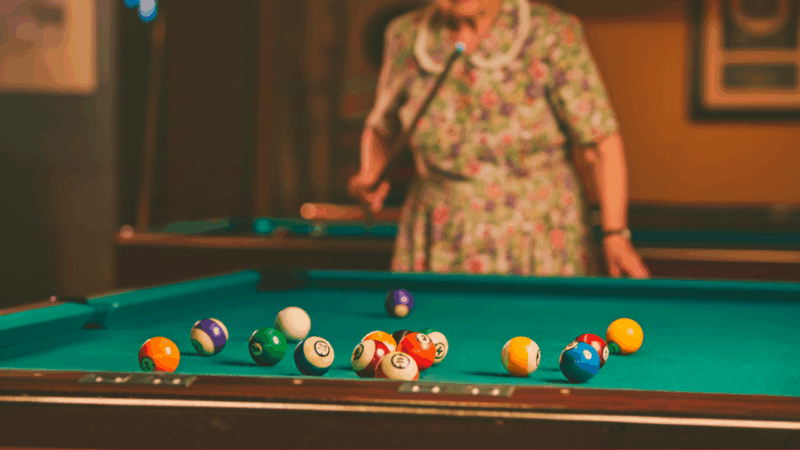 Shirley smashes her goal: From curiosity to confidence at the pool table