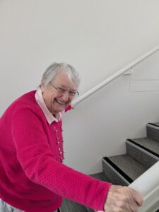 Anne Tackles The Stairs